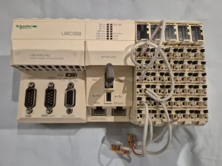 Schneider Electric LMC058LF42 Hareket Kontrol PLC