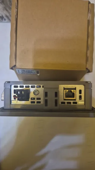 Siemens SIMATIC HMI KTP400 Basic PN 4 Operatör Paneli