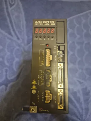 Toshiba VELCONIC Servo Sürücü VLASX-012P2-HXB